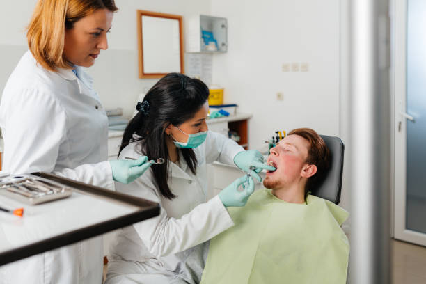 Best Emergency Dentist for Knocked-Out Tooth in Hudson Bend, TX